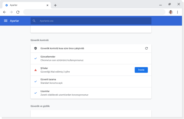 Chrome tarayıcı penceresinde, senkronizasyonun etkinleştirildiği Google Hesabı için hesap ve senkronizasyon ayarları gösteriliyor.
